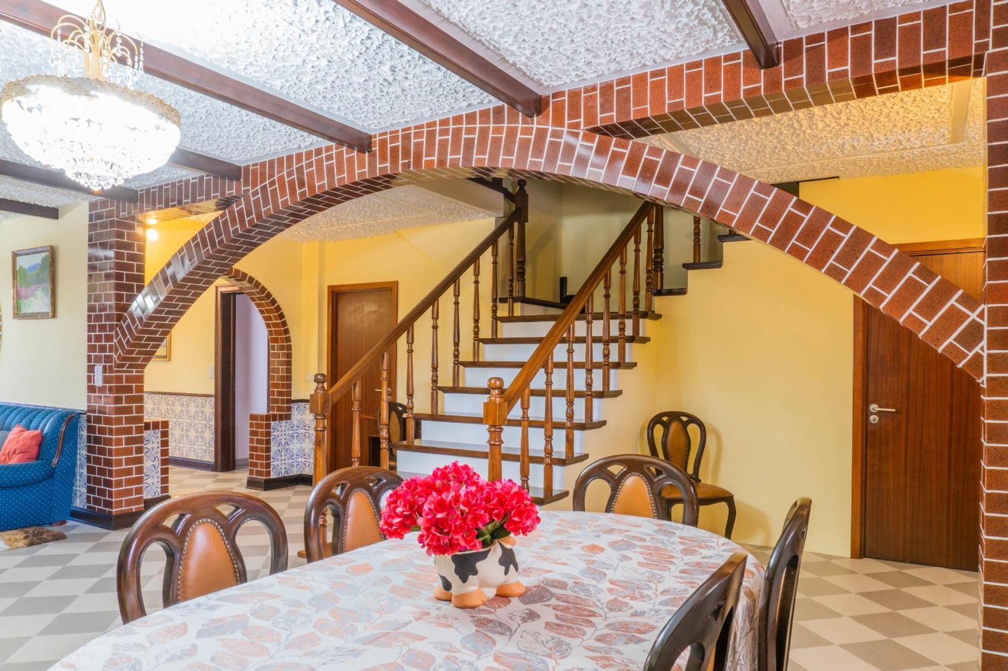 Pinheiro Sun&Beach House Понта-Делгада Екстер'єр фото