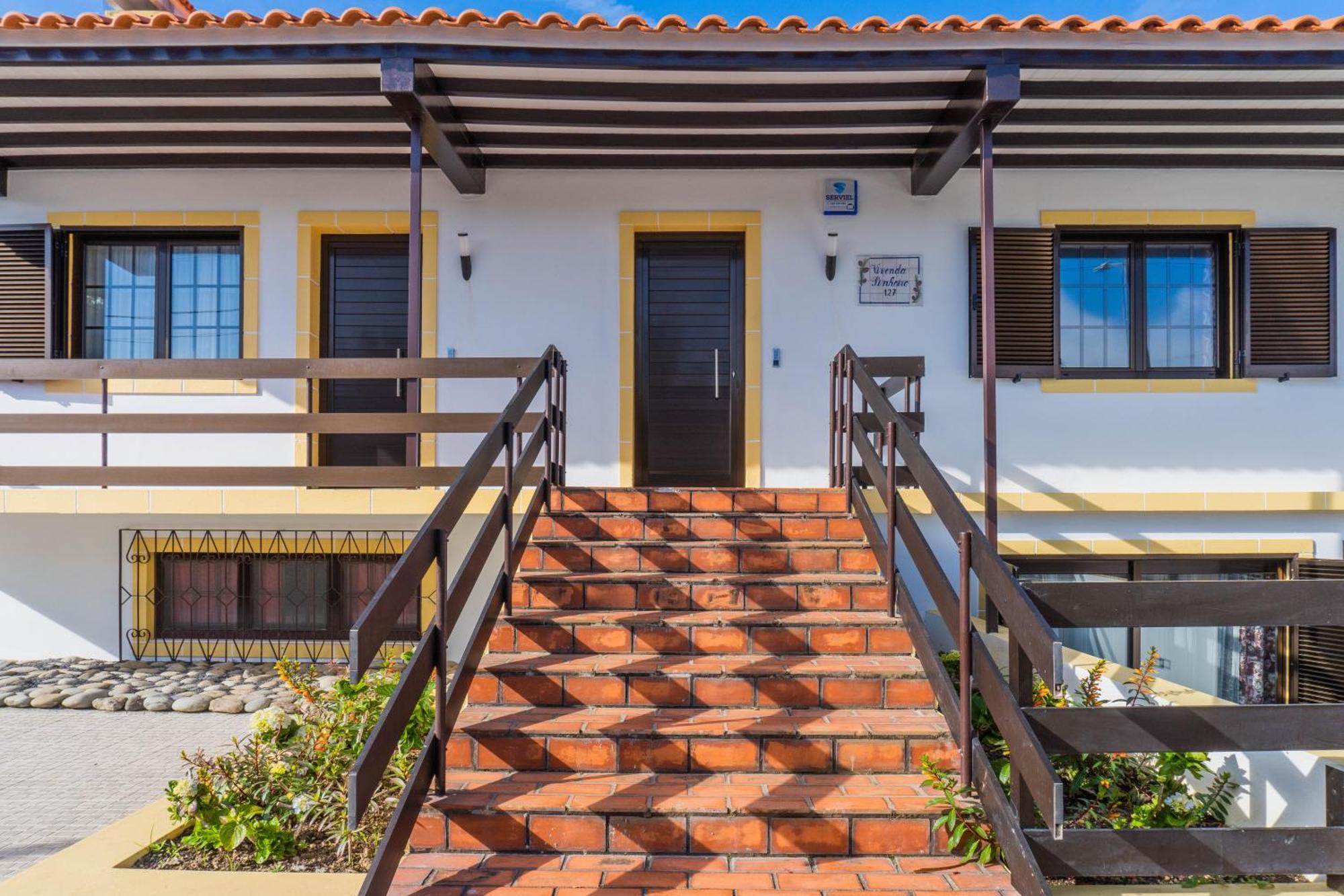 Pinheiro Sun&Beach House Понта-Делгада Екстер'єр фото